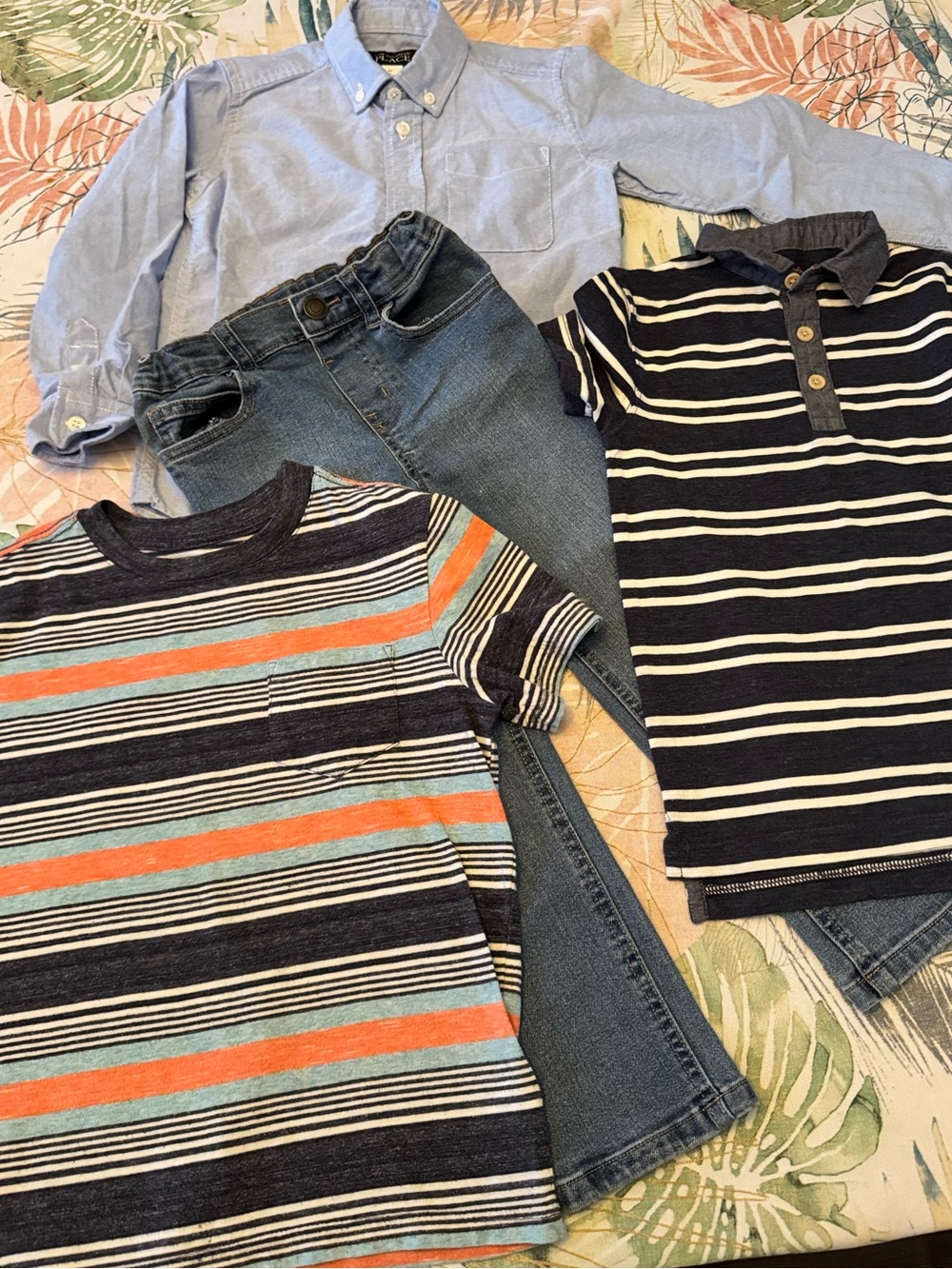 Boys 4 piece lot t-shirts jeans and button down shirt